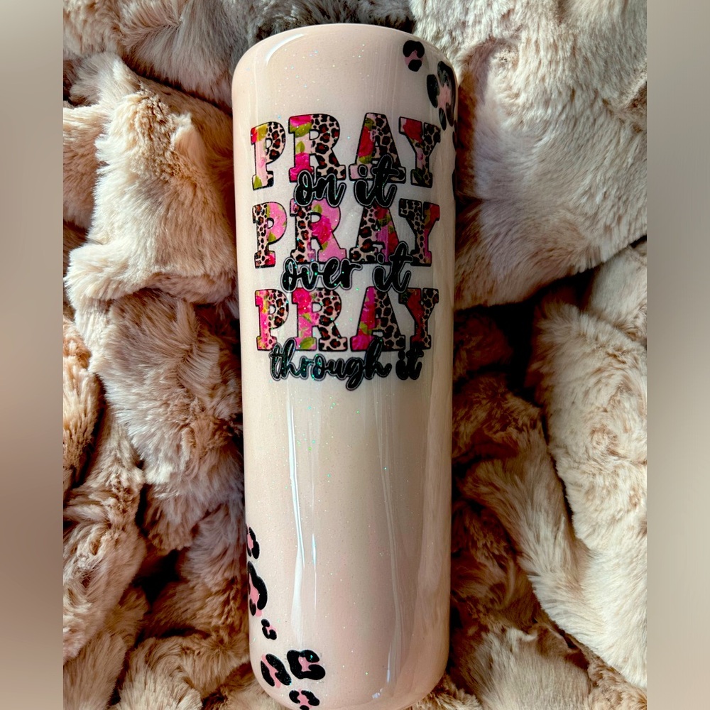 Brand new custom 20 ounce tumbler